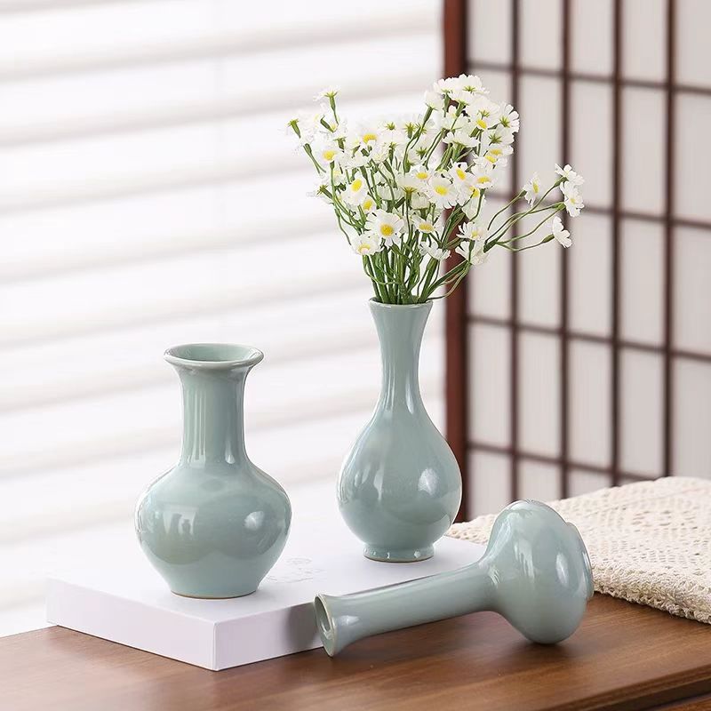 Chinese Classic Celadon Ceramic Vase 3