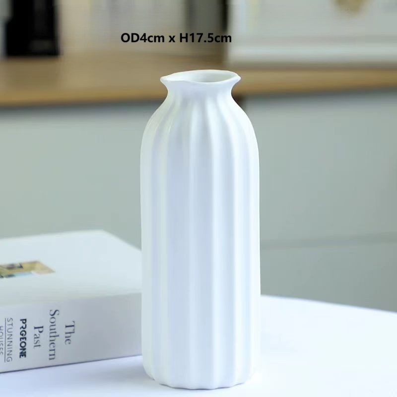Minimalist Ceramic Vase 7
