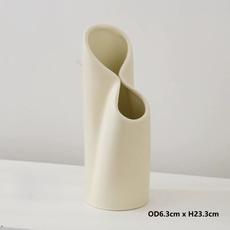 Minimalist Infinity Ceramic Vase 4