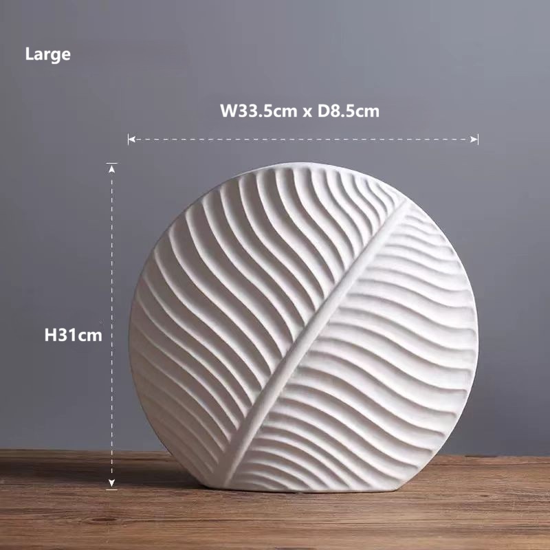 Minimalist Leaf Vase 8