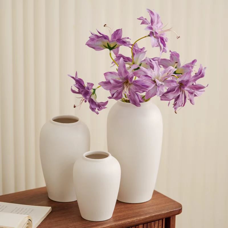Minimalist Matte Glossy Ceramic Vase 4