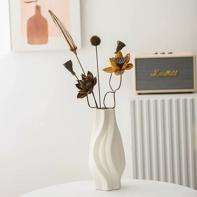 Nordic Tornado Ceramic Vase 2