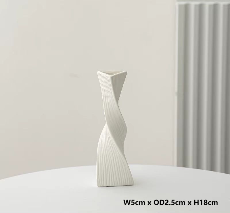 Nordic Twist Ceramic Vase 2