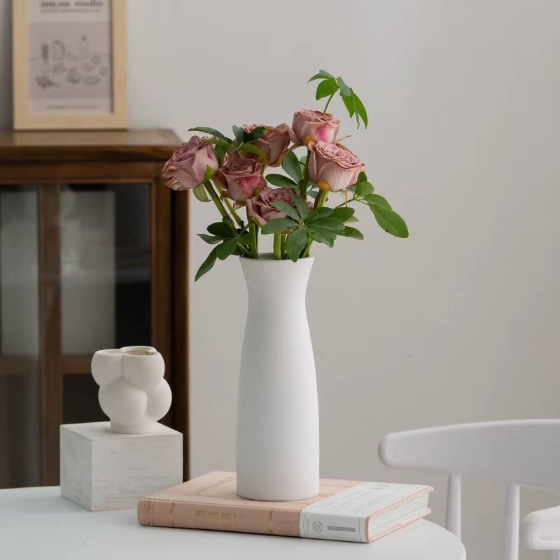 Nordic White Ceramic Vase 10