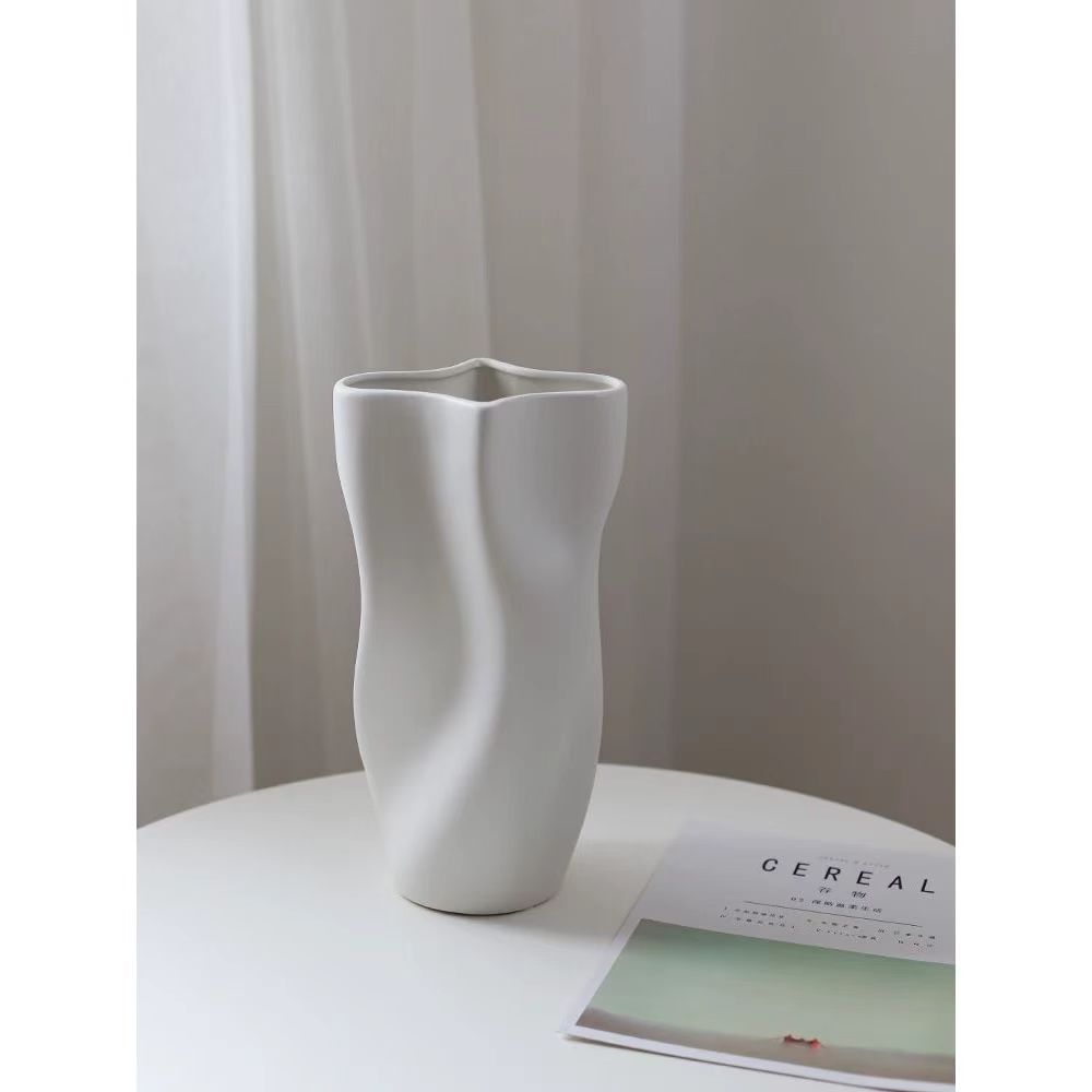 Wabi-Sabi Organic Curve Ceramic Vase 8
