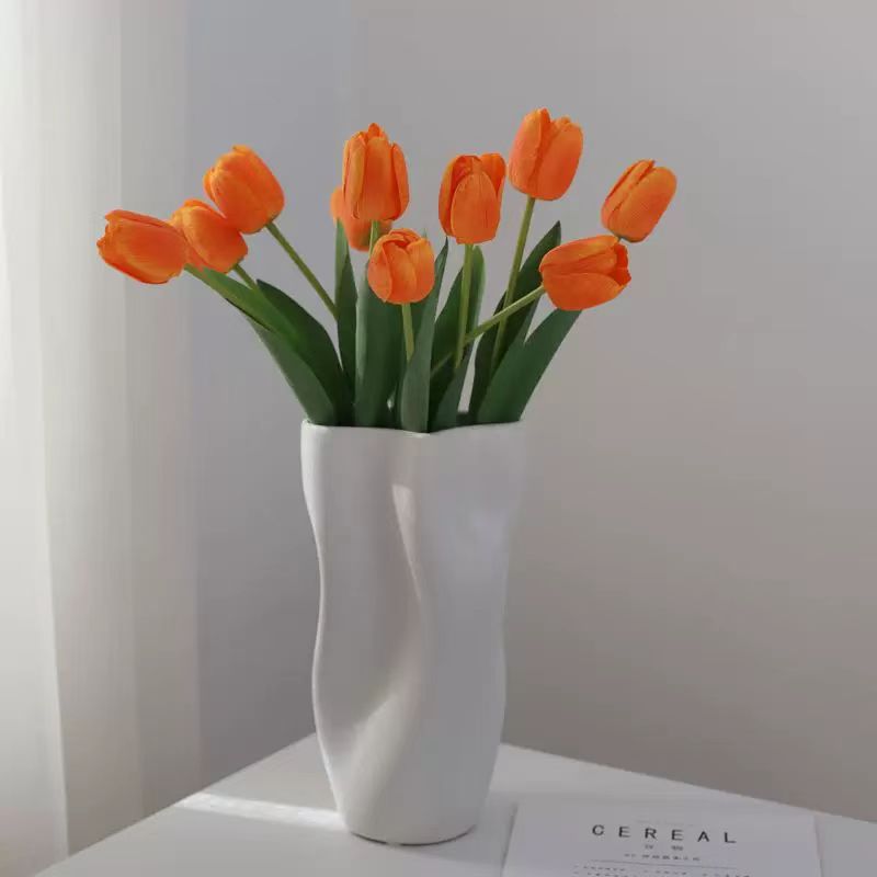 Wabi-Sabi Organic Curve Ceramic Vase 2