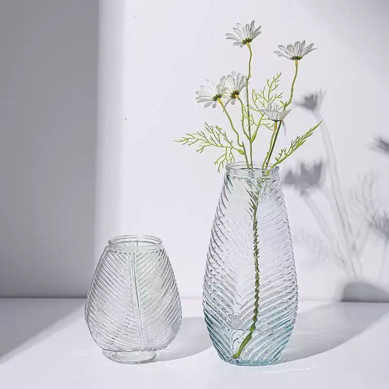 INS Maple Leaf Textured Vase 8