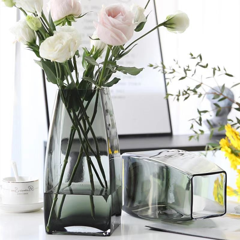 INS Smoky Faceted Square Vase 4