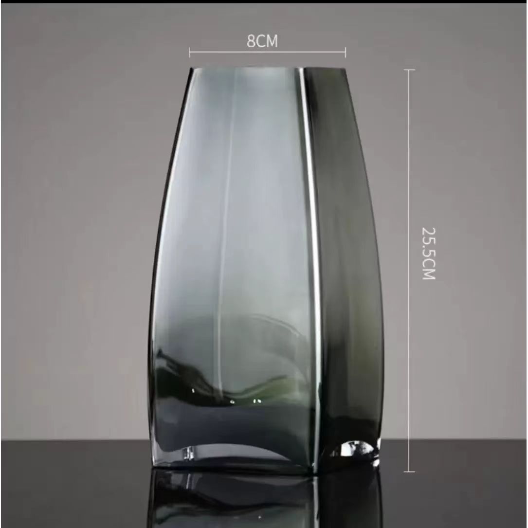 INS Smoky Faceted Square Vase 3