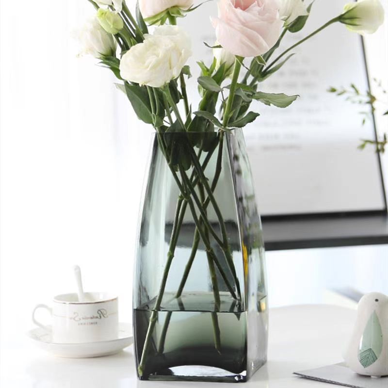 INS Smoky Faceted Square Vase