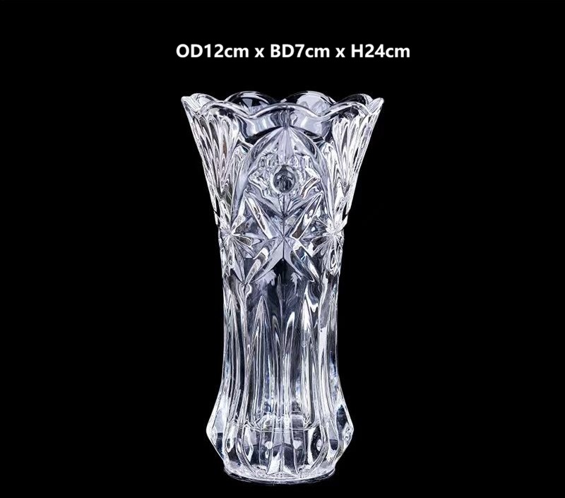 Minimalist Crystal Fluted Vase