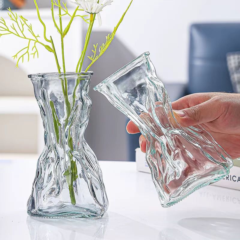 Minimalist Twisted Glass Vase 7