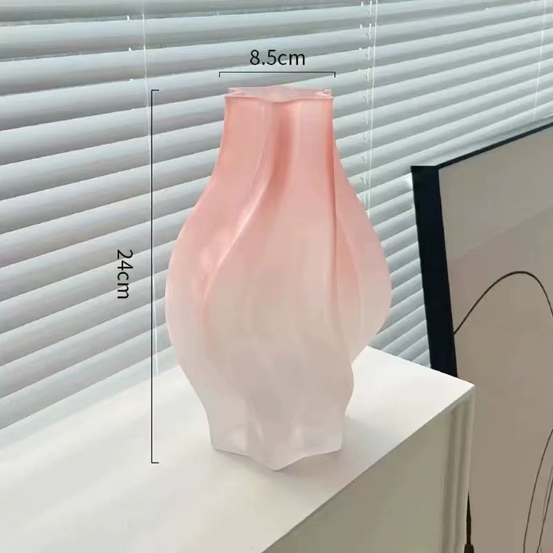 Nordic Whirlwind Frosted Vase 2