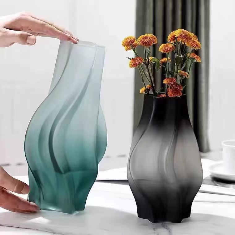 Nordic Whirlwind Frosted Vase 6