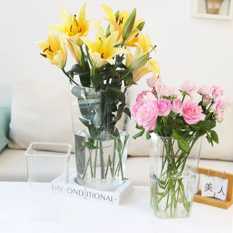 Minimalist Clear Acrylic Floral Bucket 4