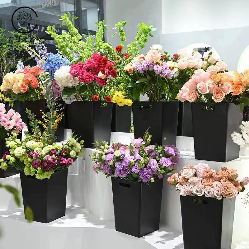 Minimalist Plastic Flower Bucket 12