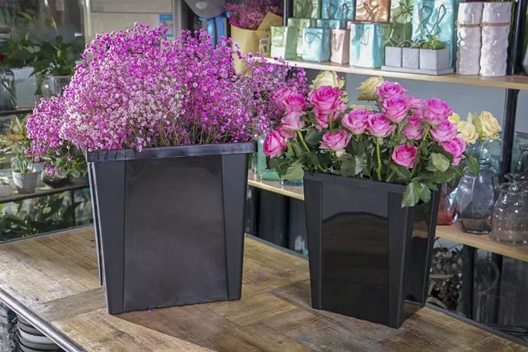 Minimalist Plastic Flower Bucket 10