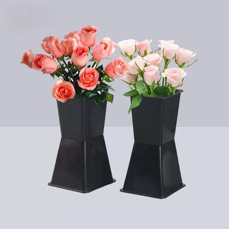 Minimalist Plastic Waisted Vases 3