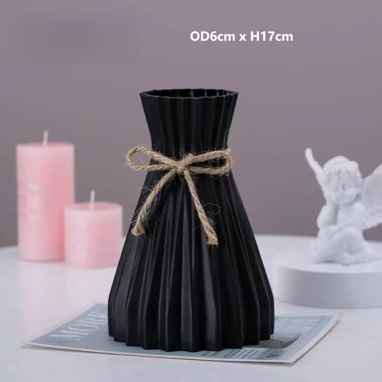 Nordic Plastic Vases 3